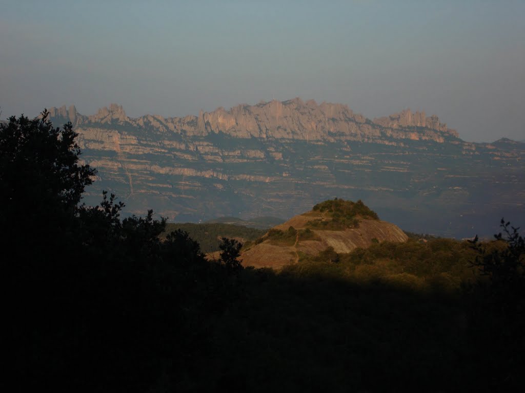 Turó de la Cort Fosca i Montserrat by Nuwanda999