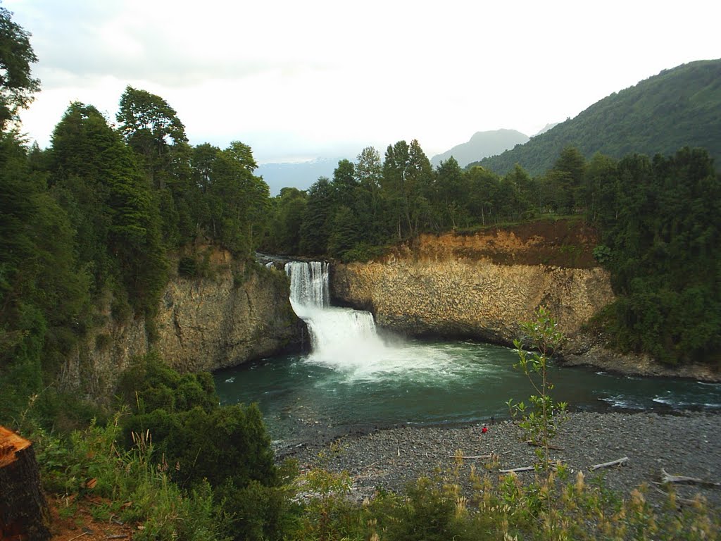 SALTO NILAHUE by Raul Ossandon P