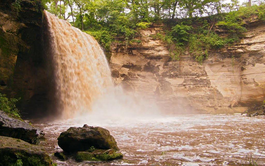 Lower Minneopa Falls, Minneopa State Park, near Mankato, Minnesota by © Tom Cooper