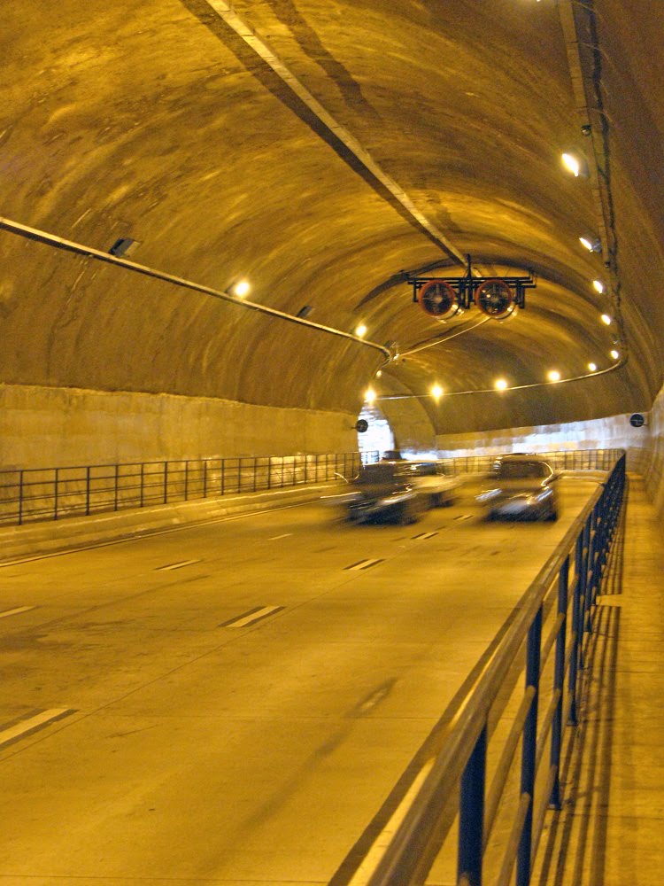 Campinas, SP - Túnel Joá Penteado - junho/2010 by Eduardo M. P. Dantas