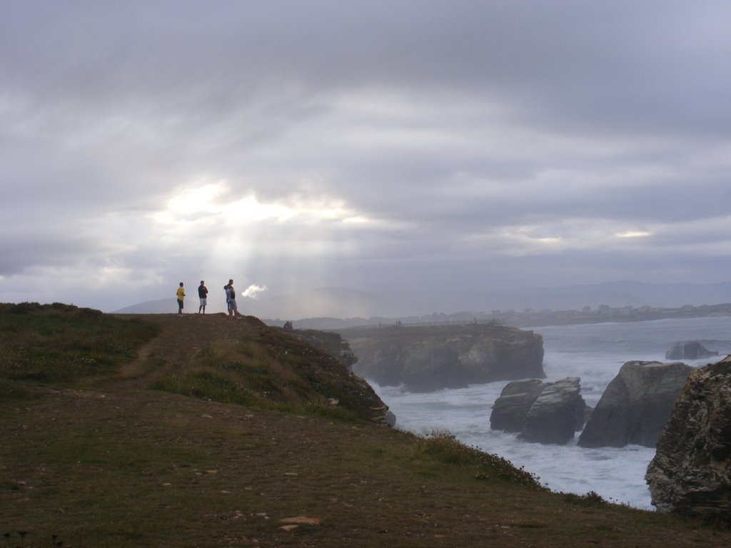 Bonito aterdecer de Agosto en las catedrales by Andres Canedo