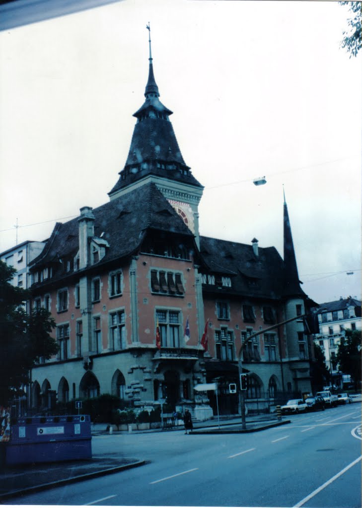 Service de l'Etat Civil Ave. Pictet de Rochemont & Rue du Nant-Genevé 1996 by John M Lopez