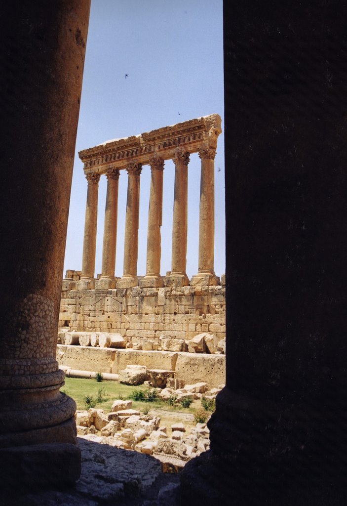 Baalbek by AleCit