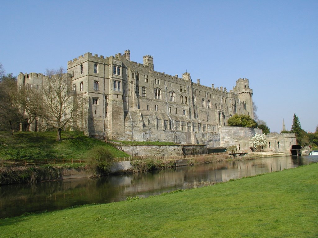 Warwick Castle by Orange Exige