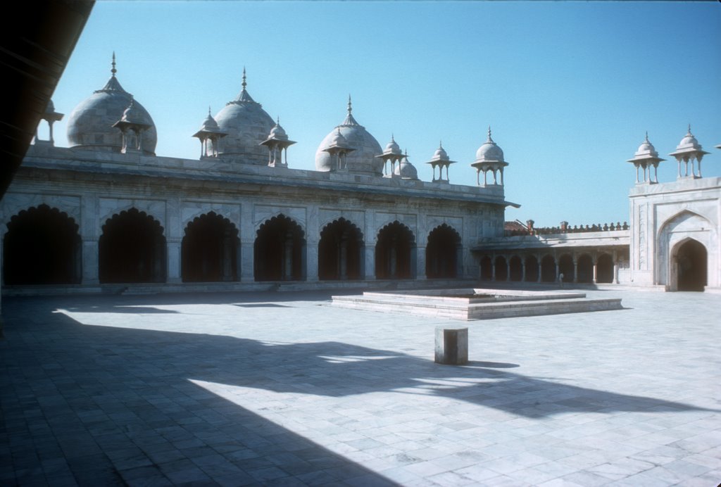 Courtyard - Red Fort, Agra by WILLIAM A RING