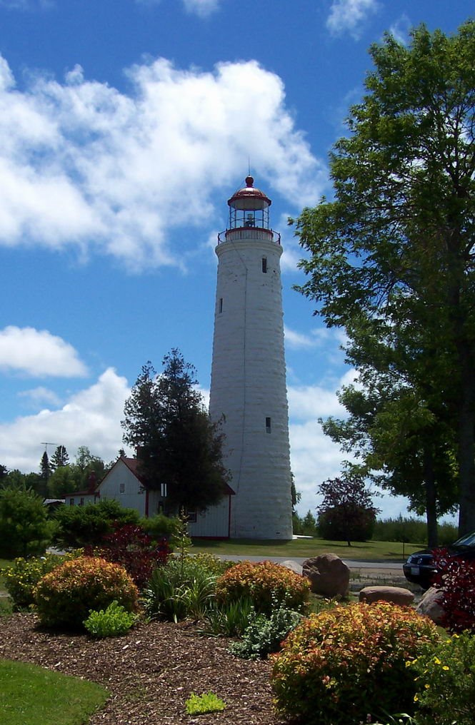 Point Clark lighthouse 3 by Syl de Canada