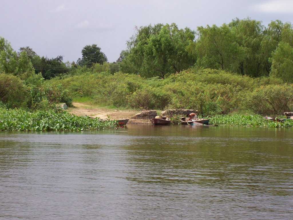 Rio Paraguay by Carlos Eduardo Molina