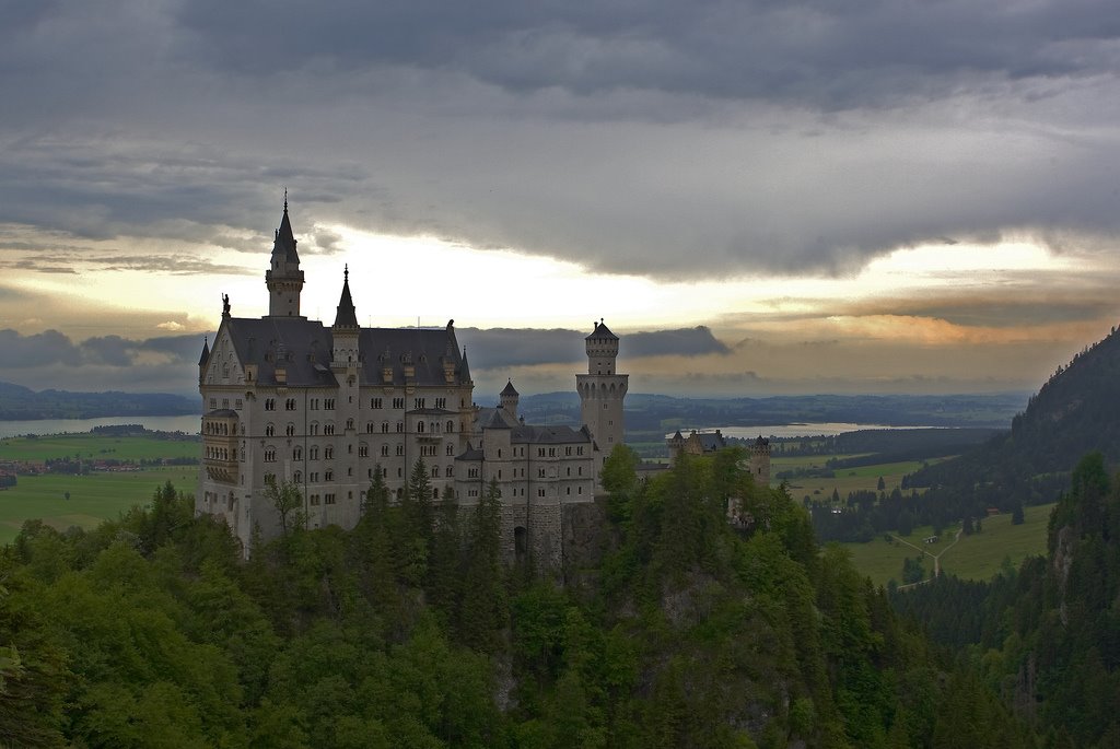 Castle Neuschwanstein by AllenRockwell