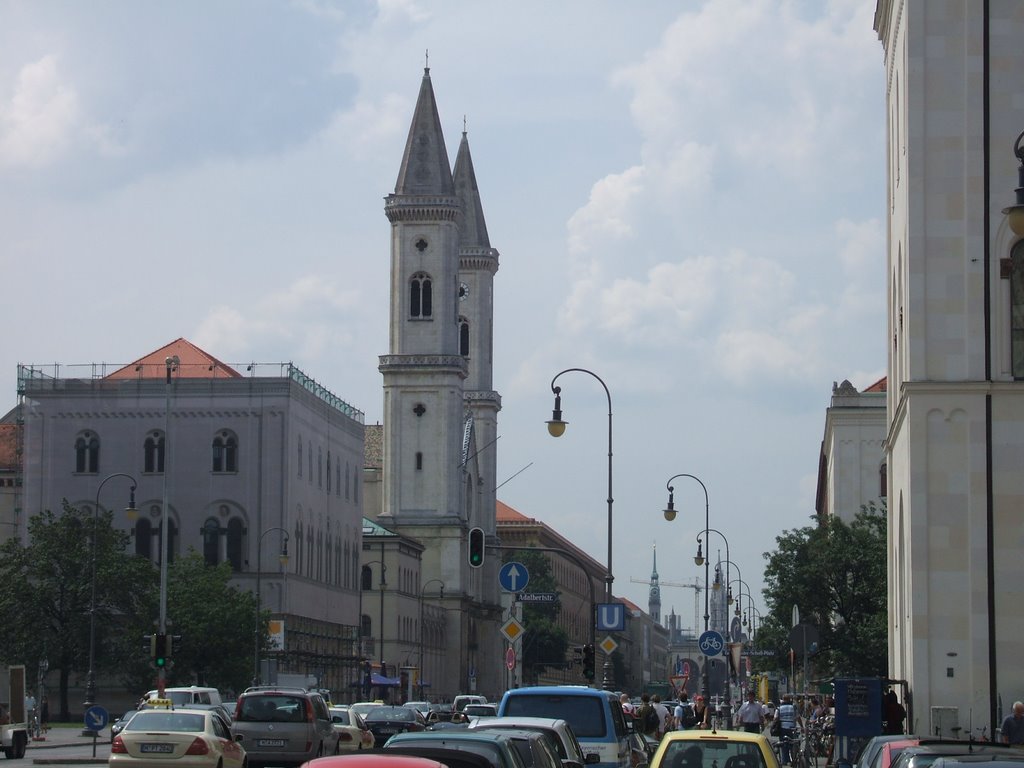 View south from Ludwigstrasse and Adalbergstrasse, Muenchen by Erdmann Rogge