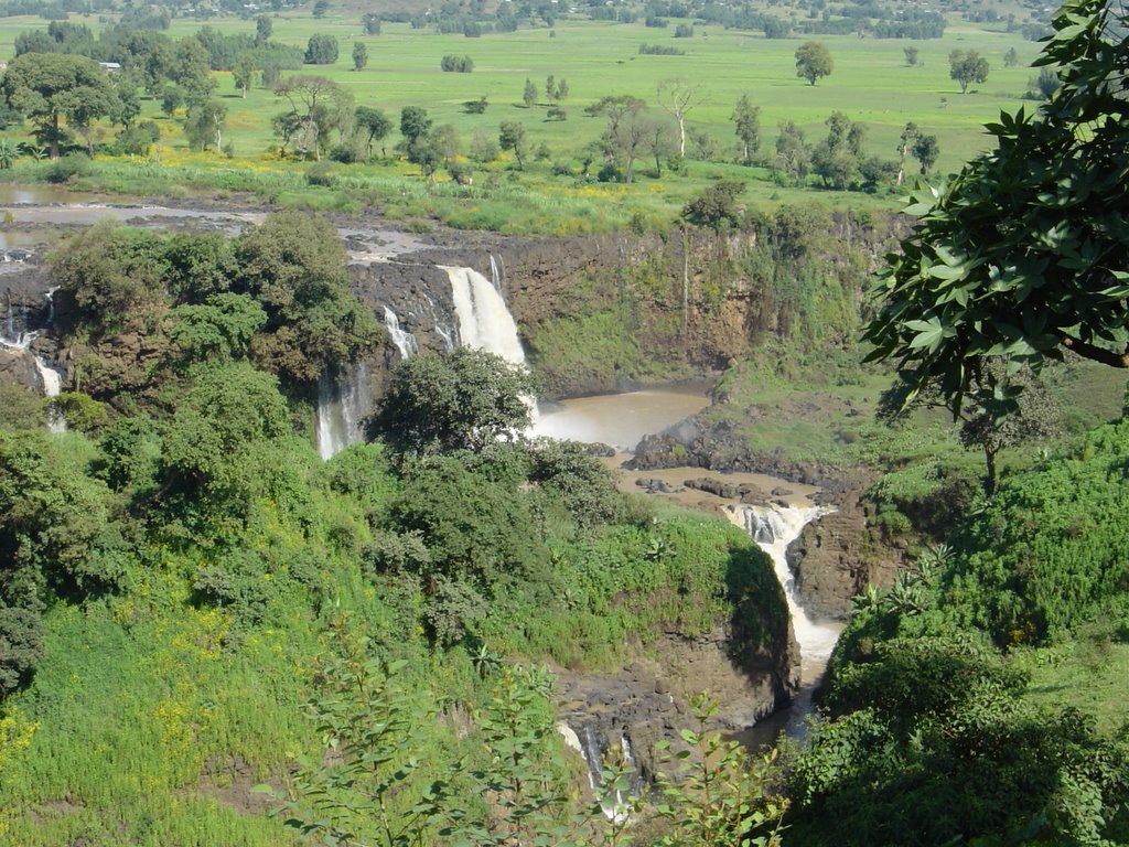 Nile Waterfalls by David Vaucher