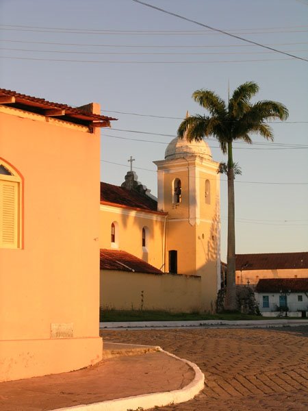 Catedral 3 - Lateral ao Por do sol by Marcus Vianna