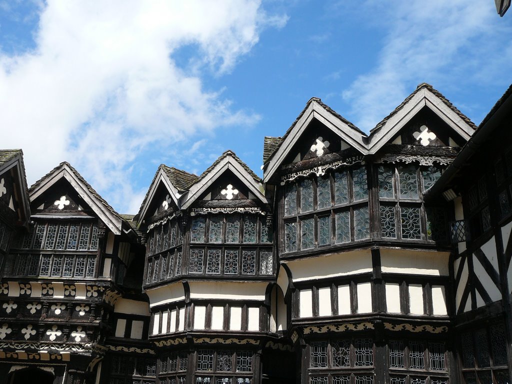 Little Moreton Hall by JFQMAN