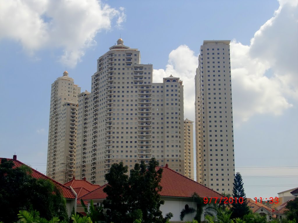 Apartemen Pakuwon by Chandra Oratmangun