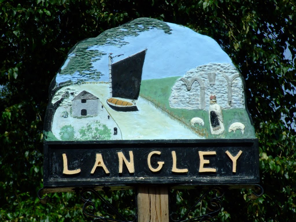 Village Sign by rodfryatt