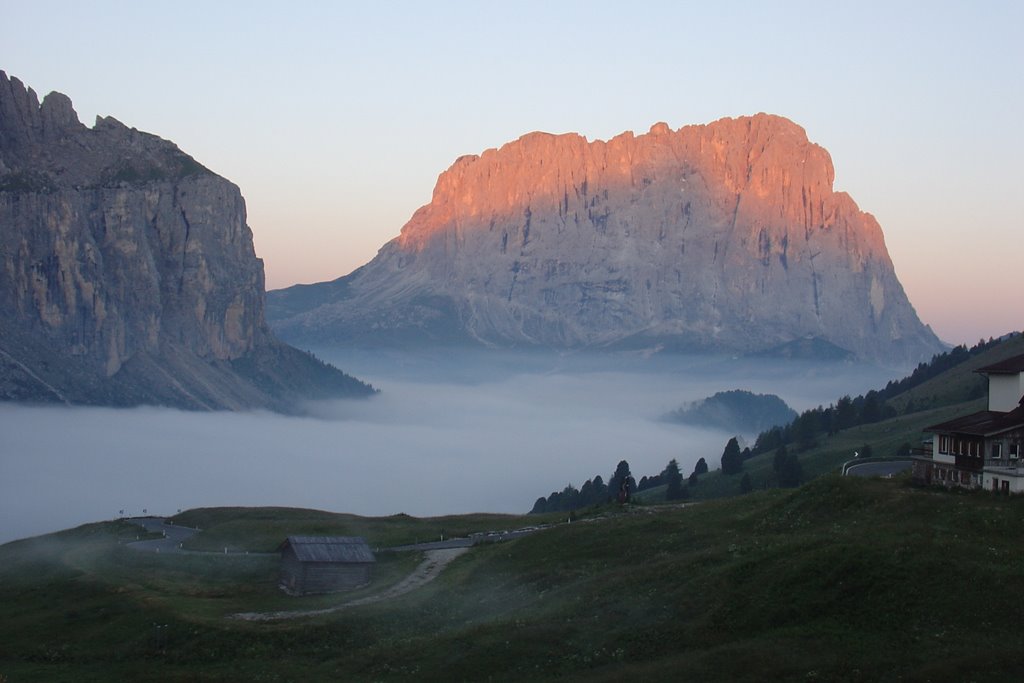 Grödner Joch - Langkofel 6:00 früh by rostoagosto