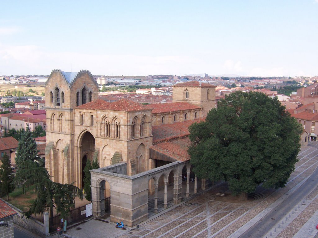 Iglesia de San Vicente by Jevy