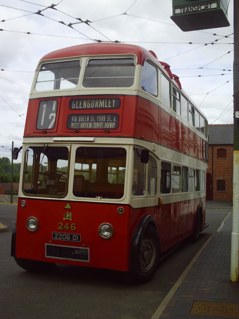 BLACK COUNTRY LIVING MUSEUM. TROLLEY BUS by scuffa