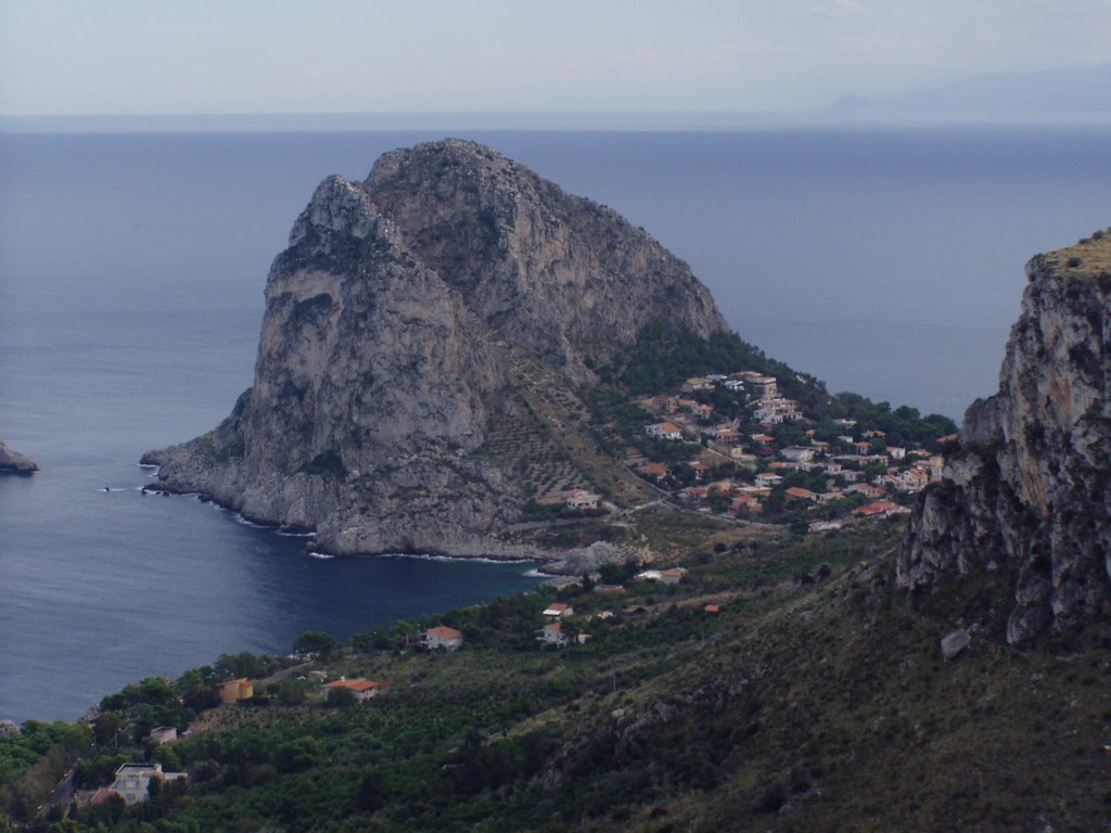 Dalla riserva di Monte Catalfano by Maria Letizia Grisan…