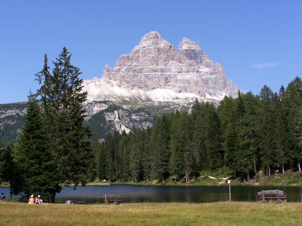 Lago de Antorno - Tre Cime by Diesirae