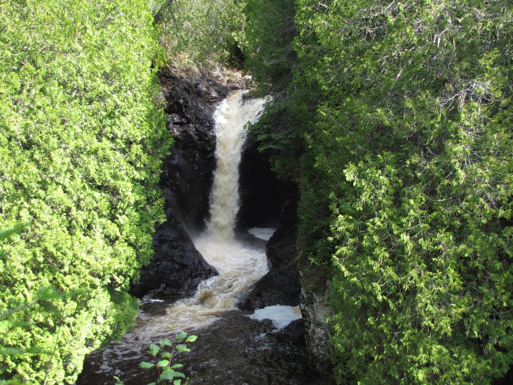 Cascade River Lower Falls (~20') by Chris Sanfino