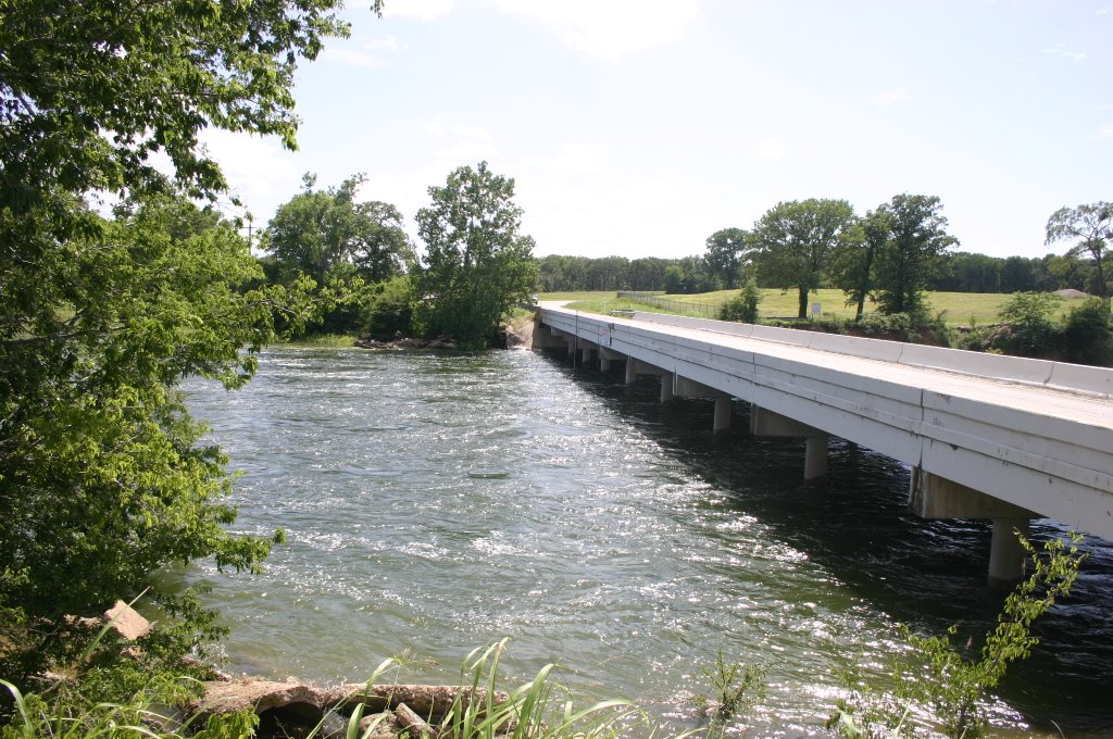 Lake Tawakoni Spillway by Mastertexan