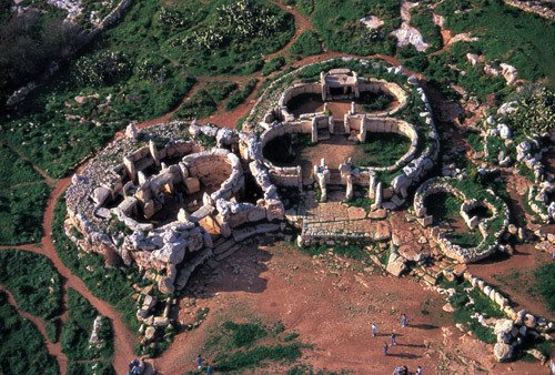 THE PREHISTORIC TEMPLES OF MNAJDRA C.3500 BC by JONATHAN BEACOM