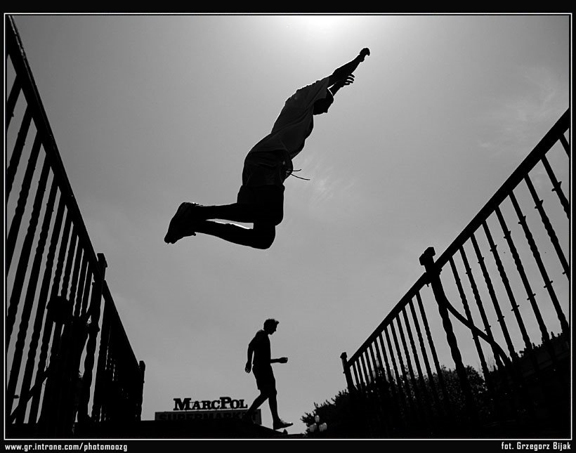 Le Parkour w Warszawie by Grzegorz Bijak