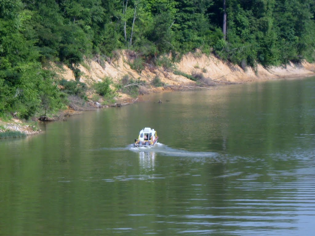 A boat on the Black Warrior by nick beck