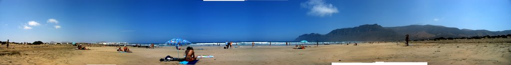 Panorama - Playa de Famara by Wojtek de Vries