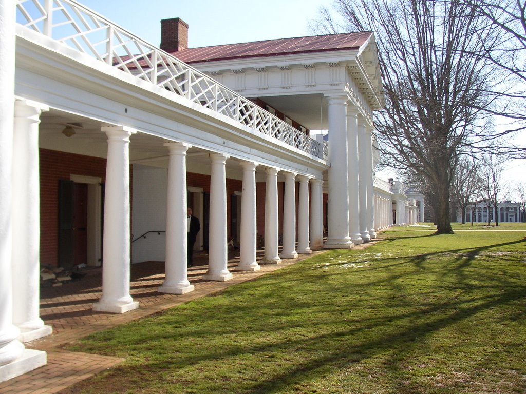 Lawn at UVA by scsanford