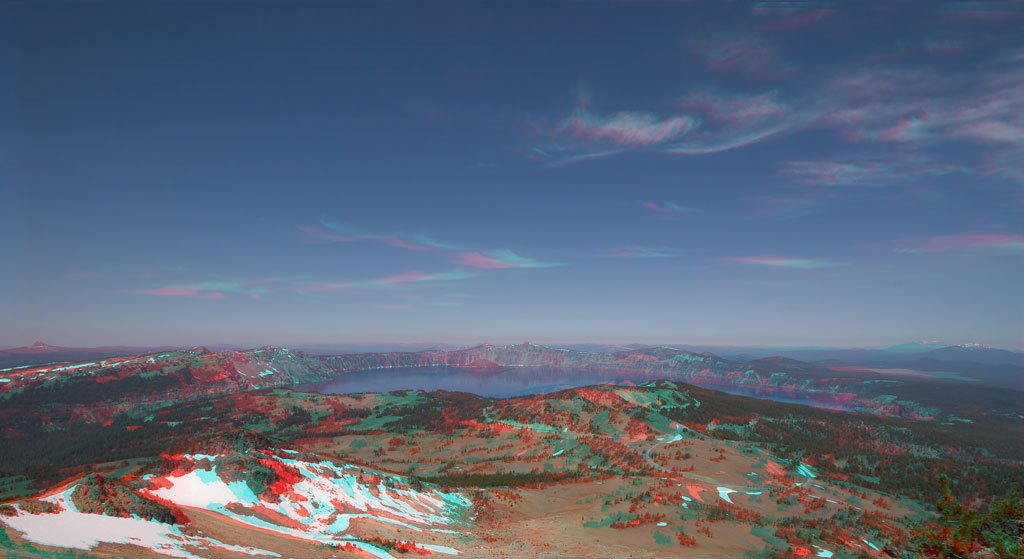 3D Anaglyph of Crater Lake from the top of Mt Scott by tblackburn