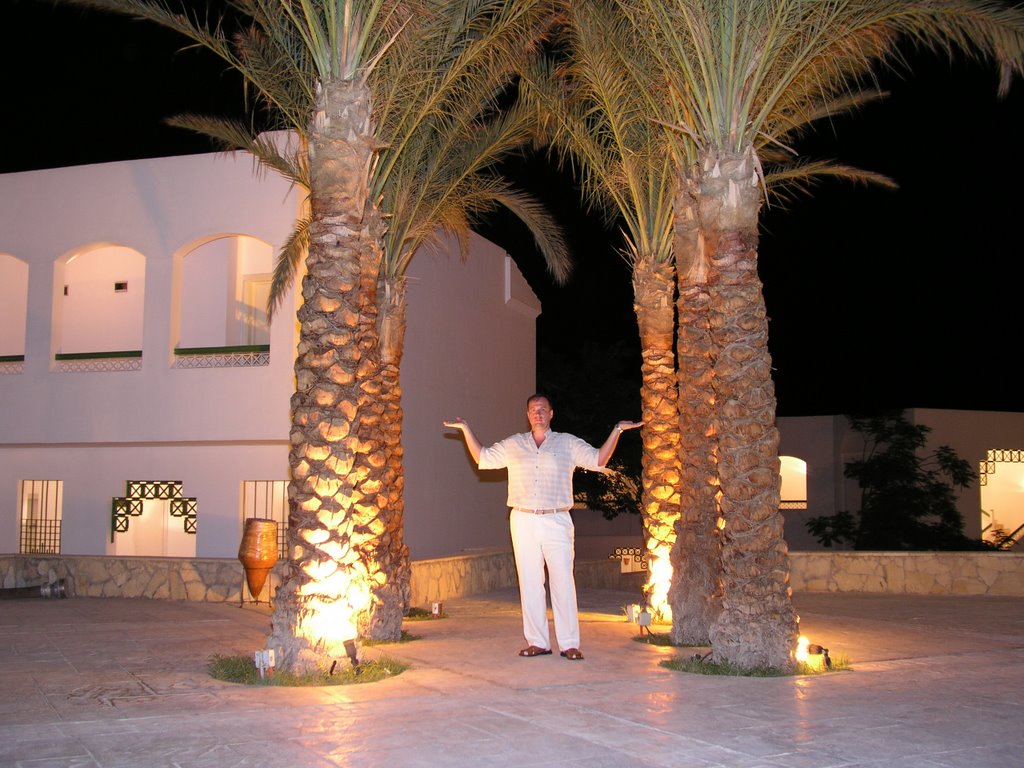 Coral Beach Tiran tonight by ENDesign