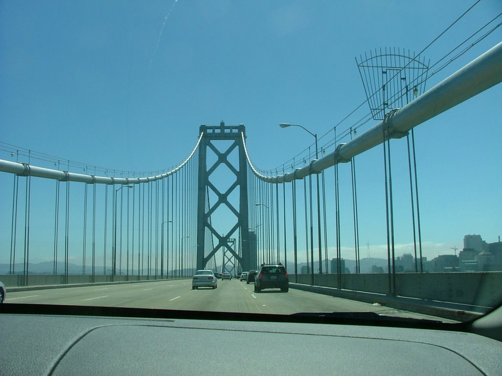 Entering San Francisco by Klaus Brink