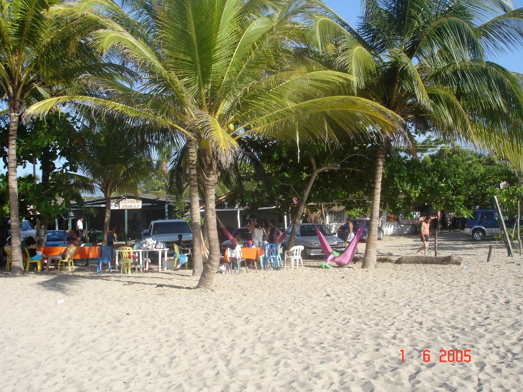 Dibulla. Familia en la playa II by fontriego