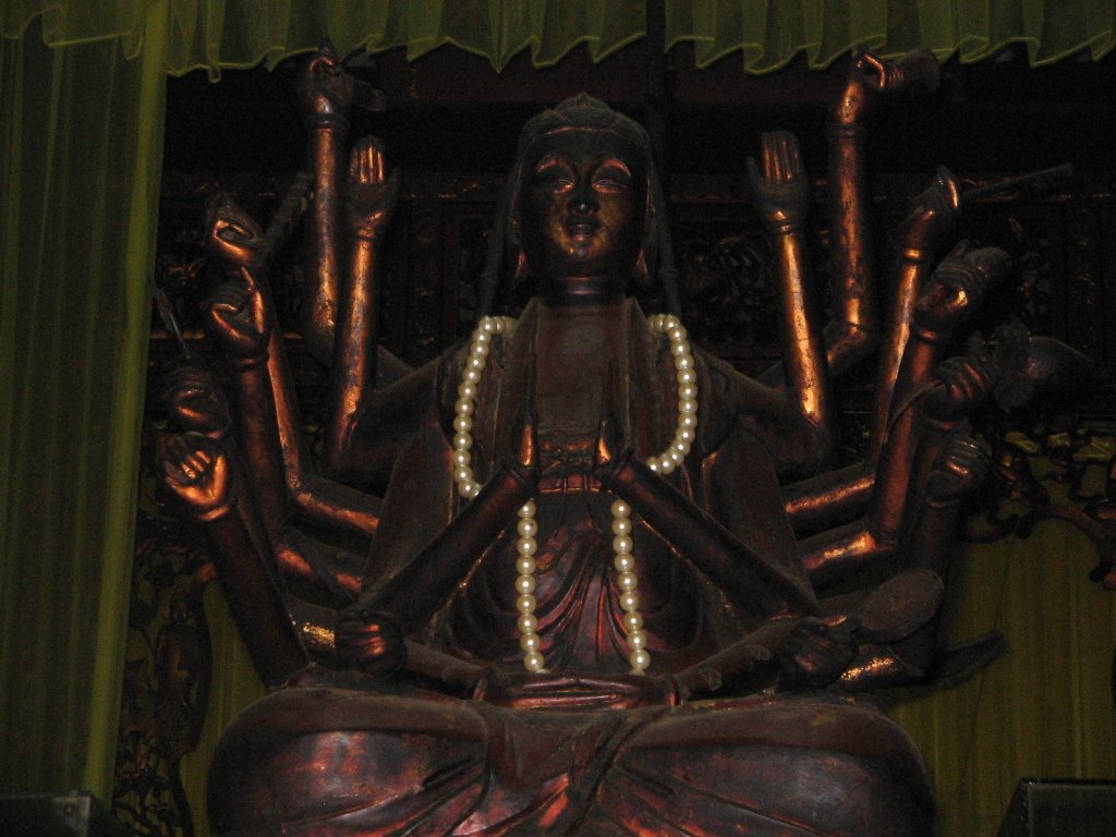 Inside Giac Lam Pagoda - June 2007 by dyohernandez