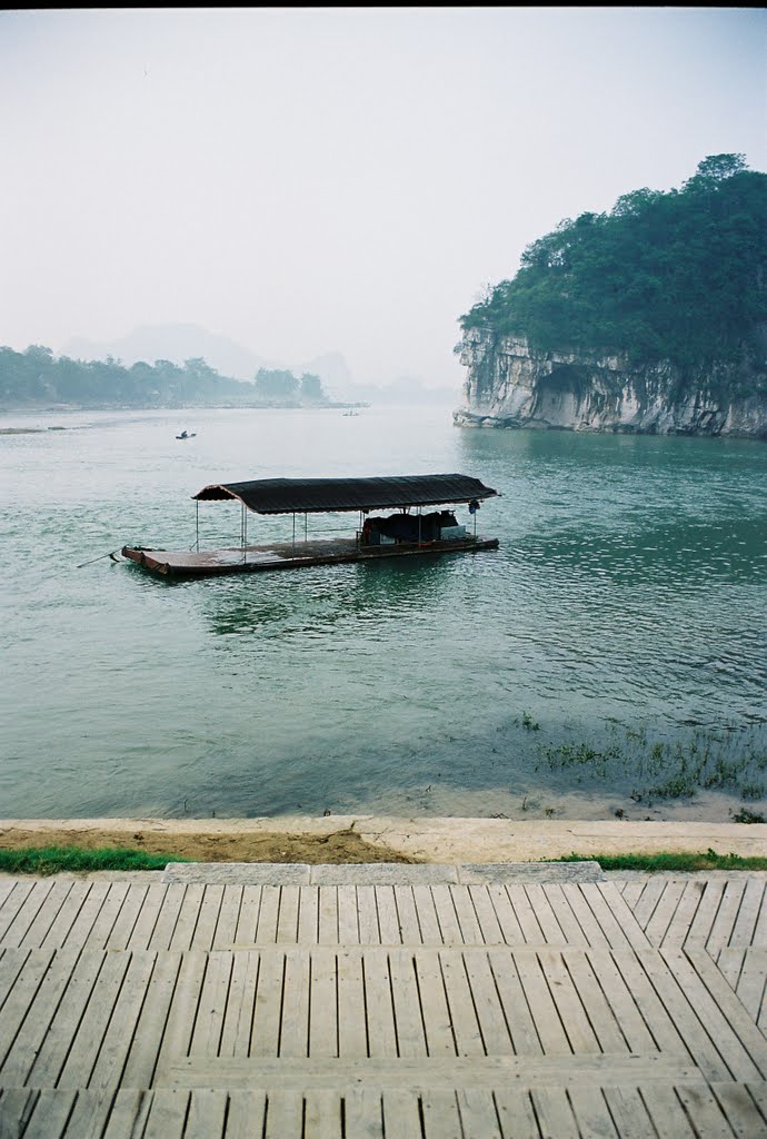 Riviere li et rocher de l'éléphant, Guilin, 2 mai 2010, 6h du matin by Alexandre Cosentino TerrAntipodia