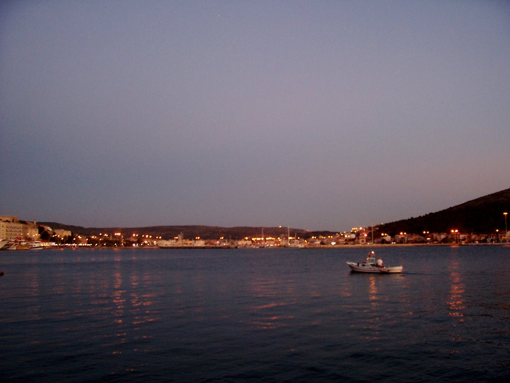 Çeşme gün batımı by Tuncer Iyi