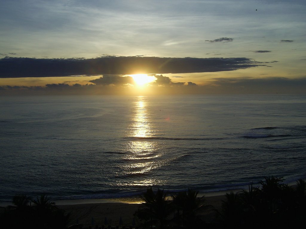 Nusa-dua-sunrise by epicure