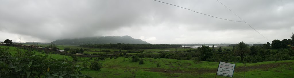 Lonawla Lake by Suresh.G.Isave