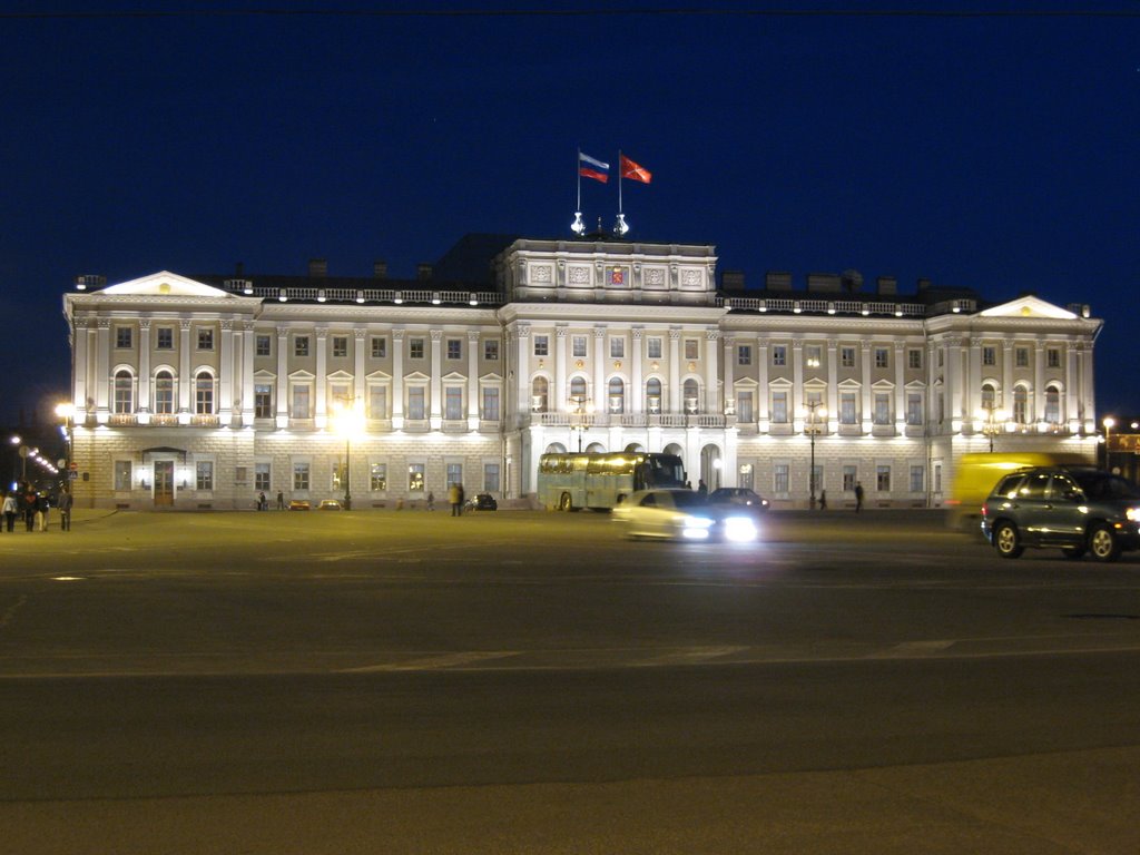 EDIFICIO DE NOCHE by javimoni