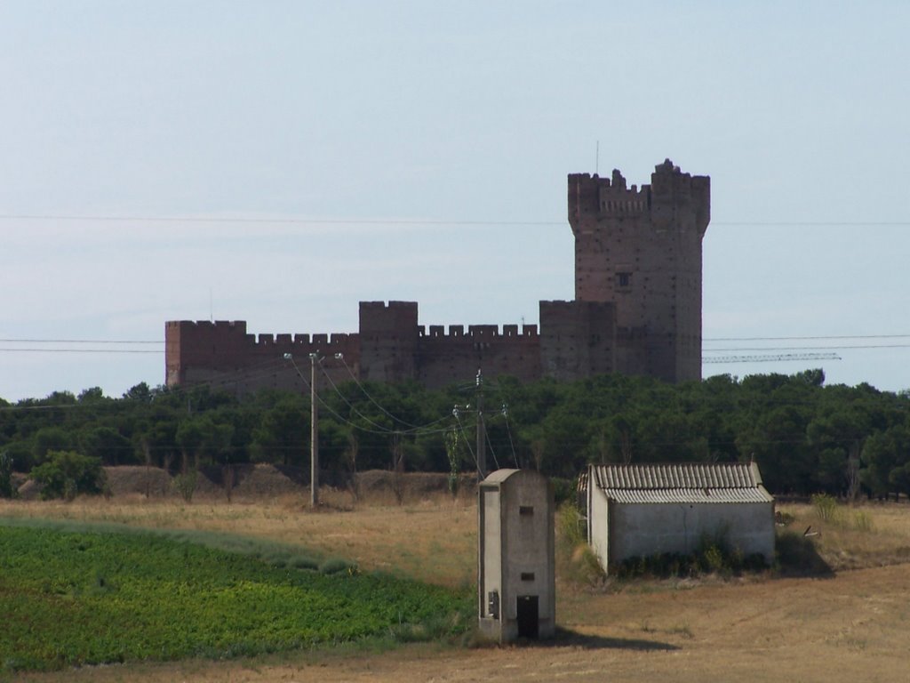 Castillo de Medina del Campo by EmuleAdicto