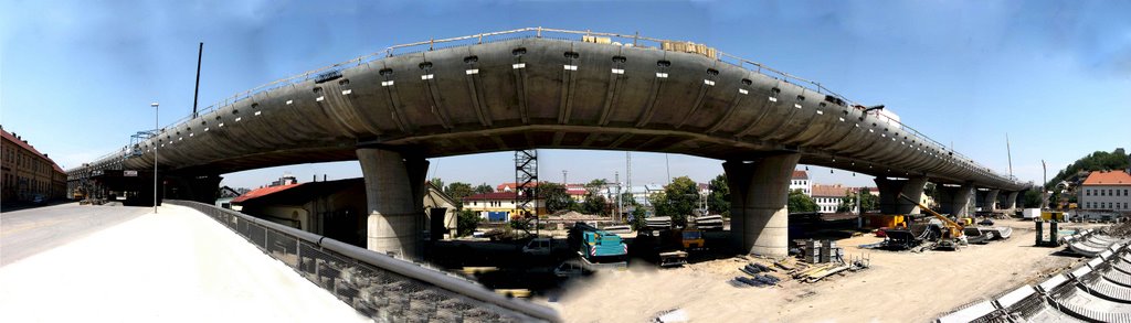 Construction, railway bridge, 08 2007 by martinclif