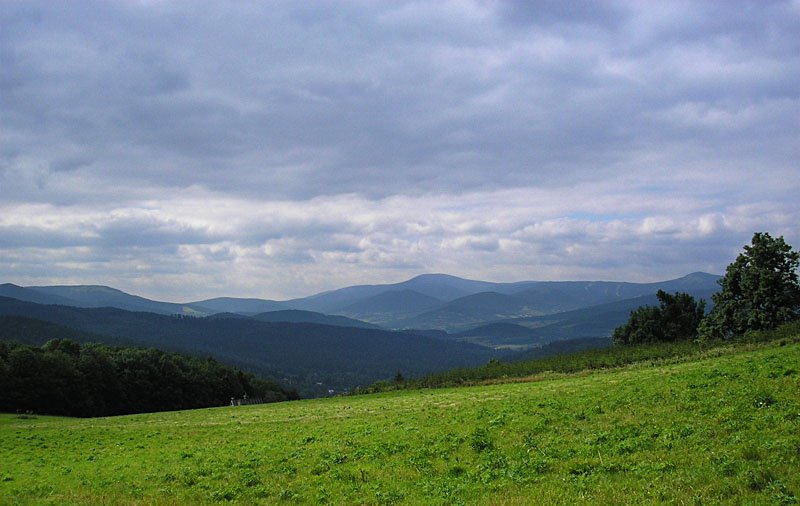 Widok na Masyw Śnieżnika, Góry Złote i Góry Bialskie by moozg