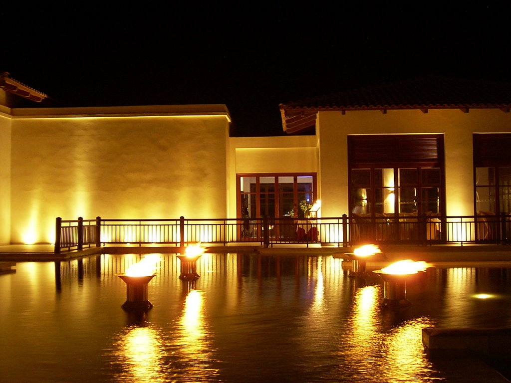 Grecotel at night by Thommes