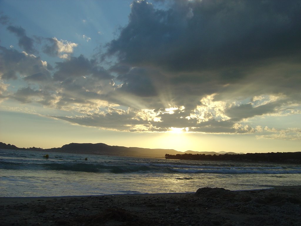 Saint Cyr Sur Mer Beach by k_ulf@hotmail.com