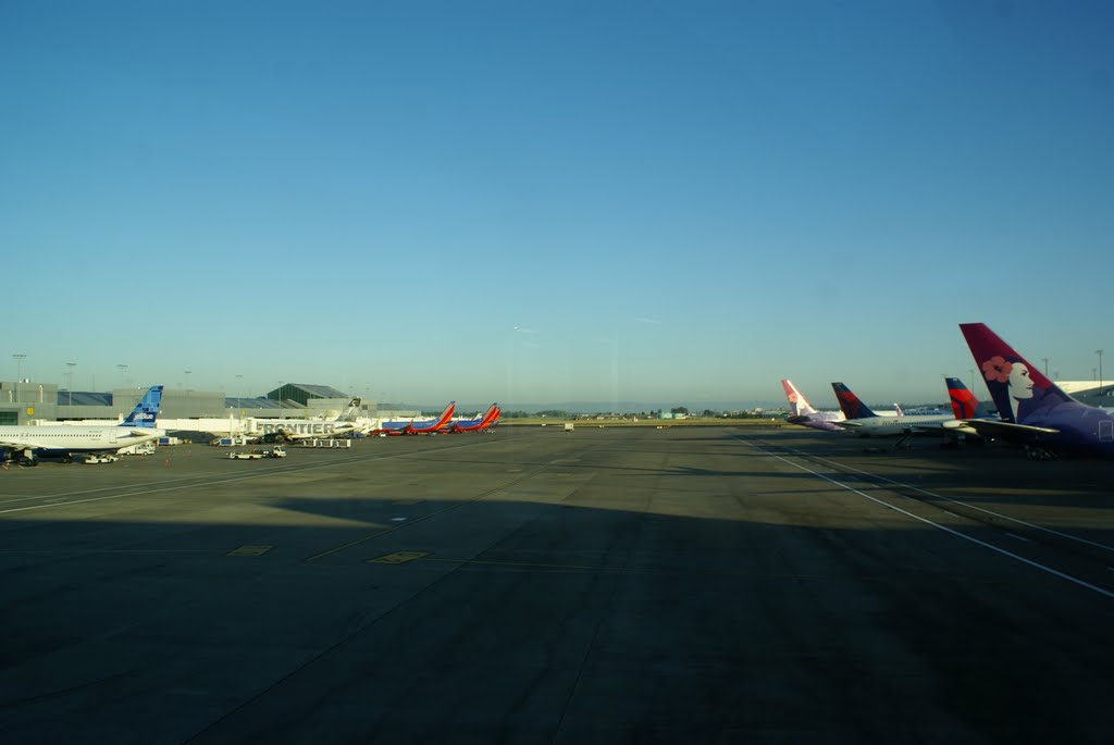 Portland PDX Airport by egrealish2010