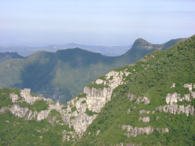 Serra do Rio do Rastro - Em Santa Catarina by Miguel Delfes