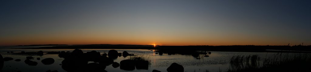 Päikesekloojang Kipi-Koovis / Sun-down at Saaremaa, Kipi-Koovi by KristjanPaur