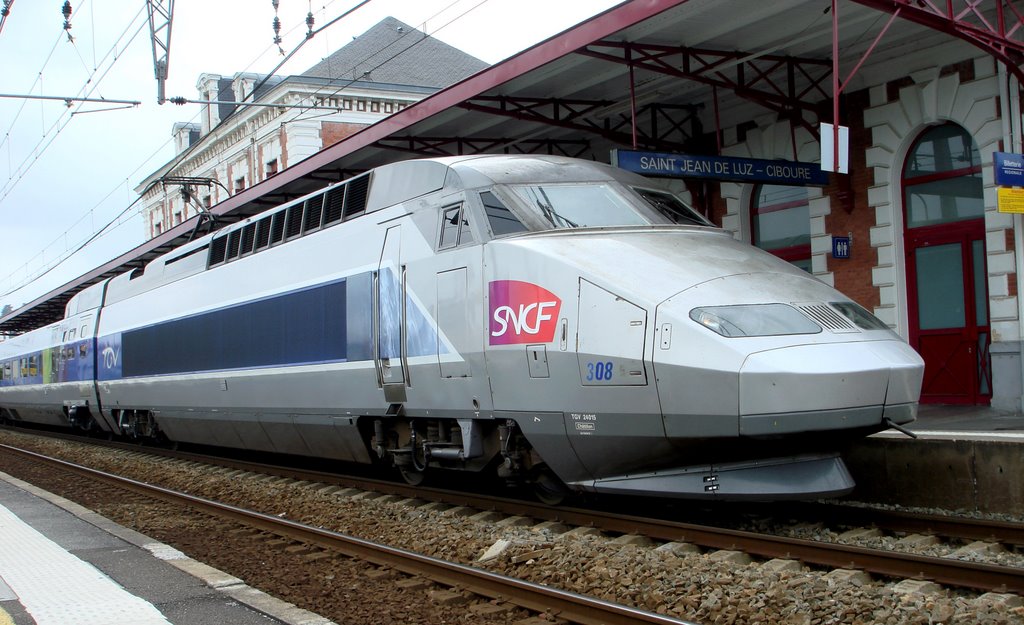 Gare Sncf Saint Jean de Luz by Kristoff Anselmo