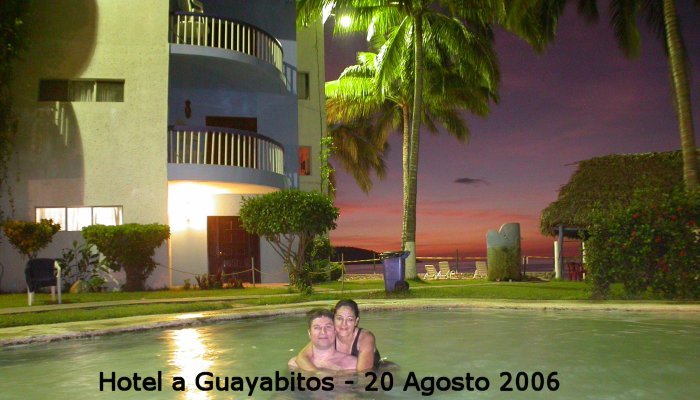 Hotel a Guayabitos by Maurizio Stocco